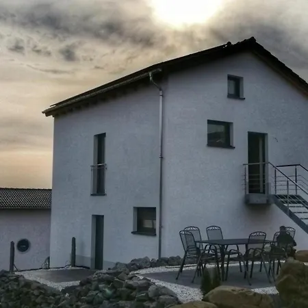 Ferienhaus Sonnenwind Hainer See Og * Neukieritzsch